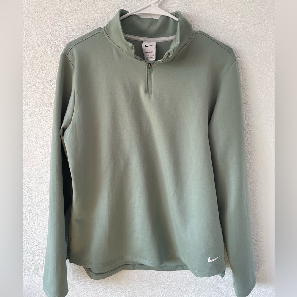 Nike Pull Over